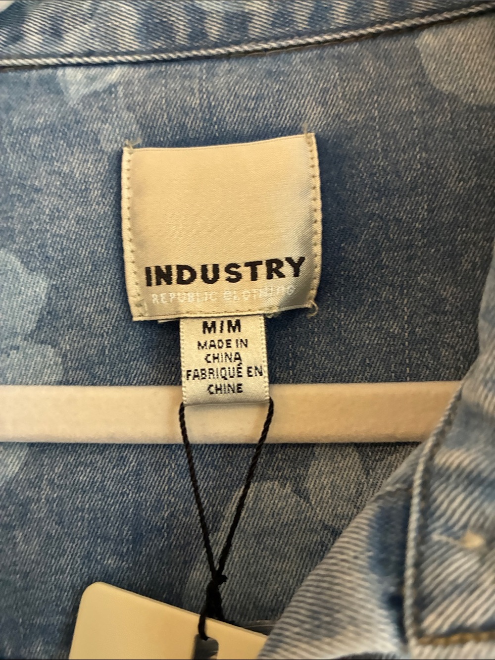 INDUSTRY Coastal Cowgirl Lyocell M Cropped Shacket Floral - Picture 2 of 10
